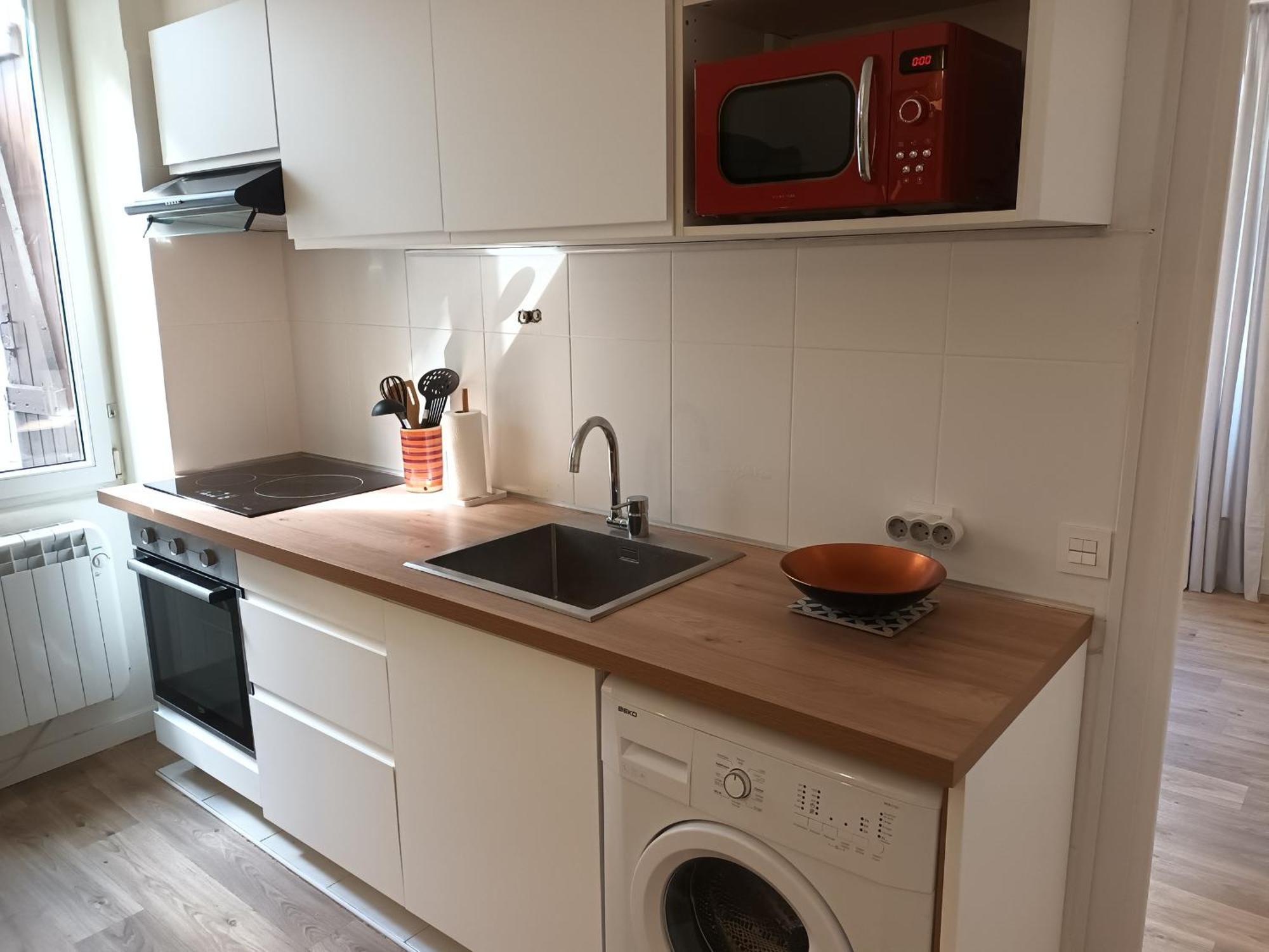 Appartement T2 Renove, Centre-Ville Hendaye, Proche Baie, Sans Ascenseur, Balcon, Calme, Wifi Non Inclus - Fr-1-239-850 Exterior photo