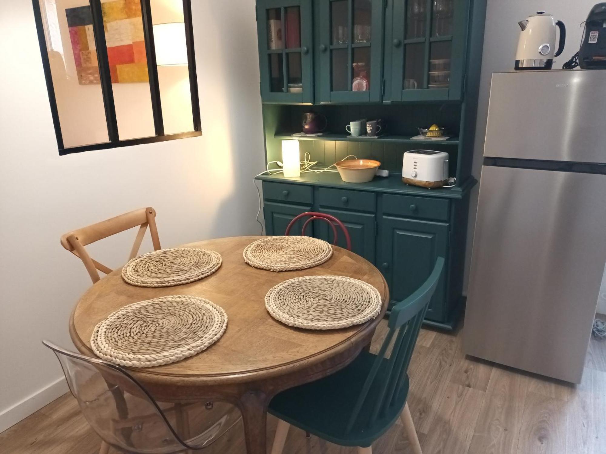 Appartement T2 Renove, Centre-Ville Hendaye, Proche Baie, Sans Ascenseur, Balcon, Calme, Wifi Non Inclus - Fr-1-239-850 Exterior photo